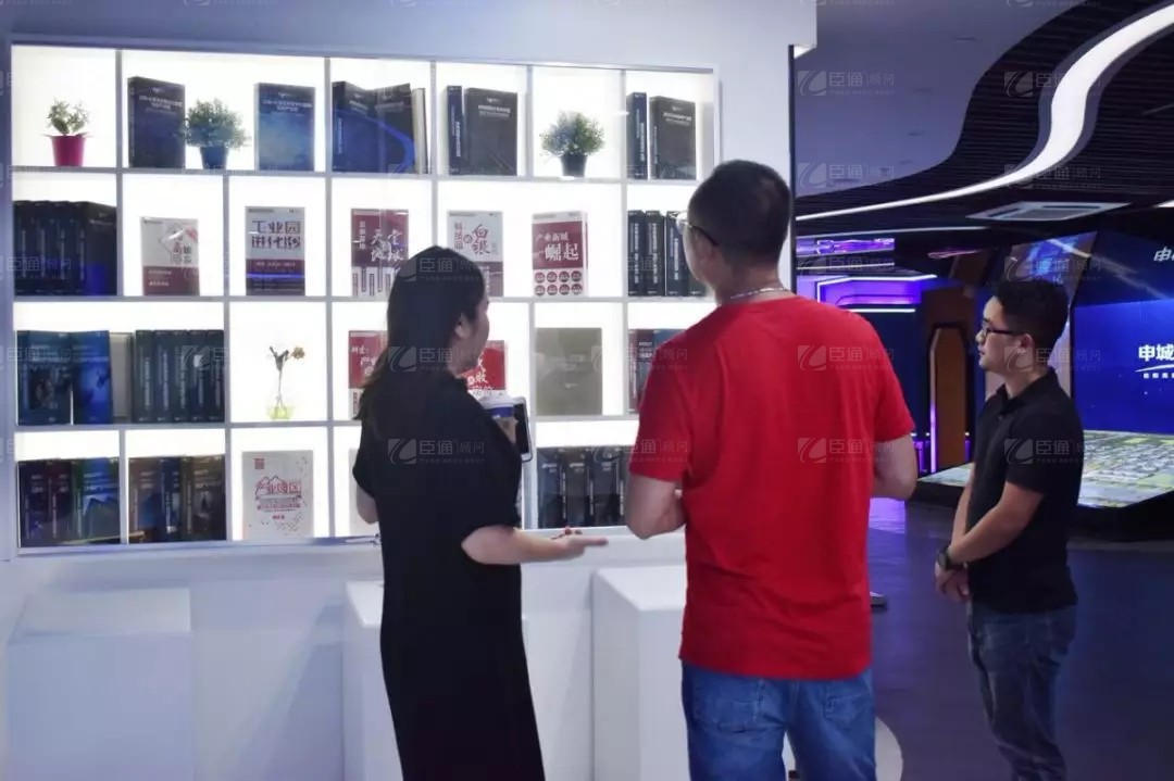 新東潤地產(chǎn)到訪臣通公司，深度探討三亞項目發(fā)展?fàn)顩r