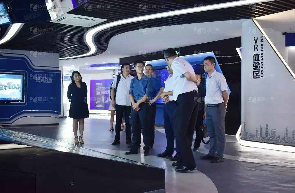 銅川市開(kāi)發(fā)投資有限公司高層領(lǐng)導(dǎo)一行到訪臣通公司